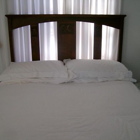 Haven Of Peace And Garden Cottage Hermanus Ruang foto